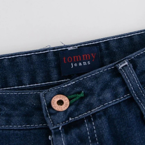 Vintage Tommy Hilfiger Dark Wash Flared Leg Denim Jeans Size 30 - Picture 8 of 13